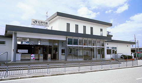 カルム伊丹緑ヶ丘　北伊丹駅(JR 福知山線)（駅）／1084m　徒歩14分